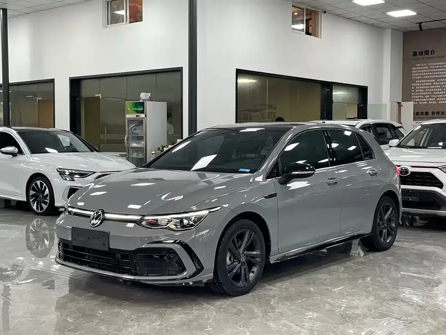 Volkswagen Golf 2022