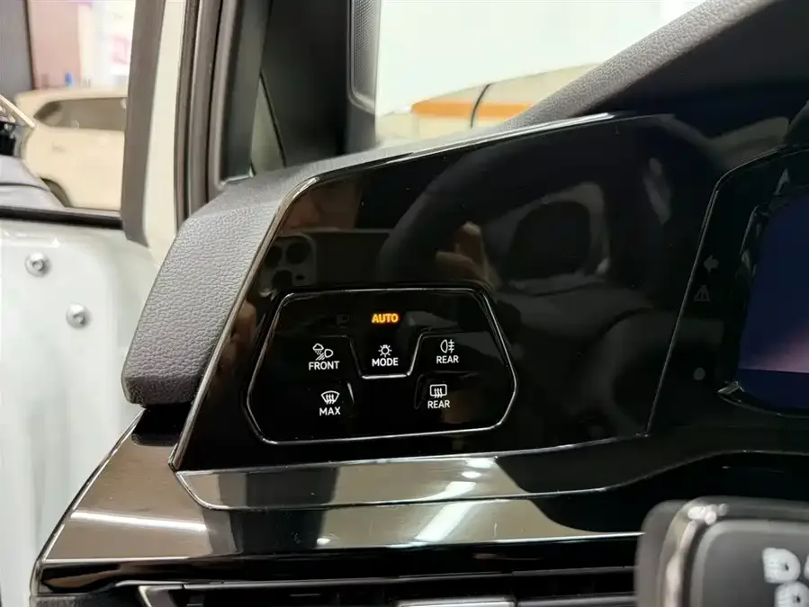 Volkswagen Golf Golf 2021 280TSI DSG R-Line 2022 — миниатюра 4