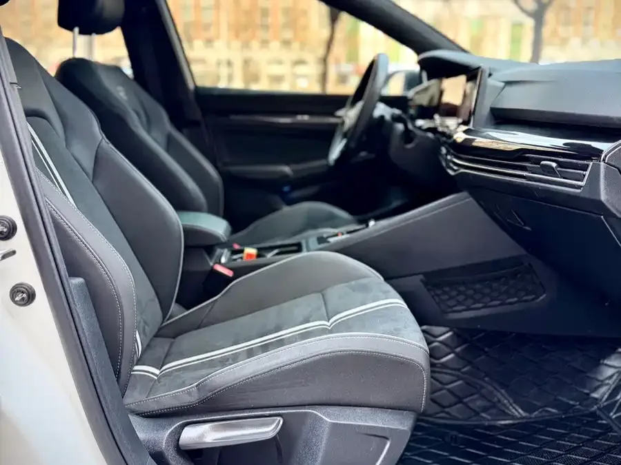 Volkswagen Golf Golf 2021 280TSI DSG R-Line 2022 — миниатюра 4