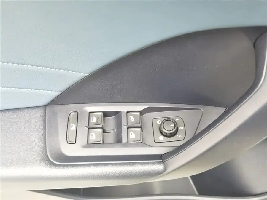 Volkswagen Tiguan (Tharu) Tuyue 2024 300TSI 2WD Full Moon Edition 2024 — миниатюра 3