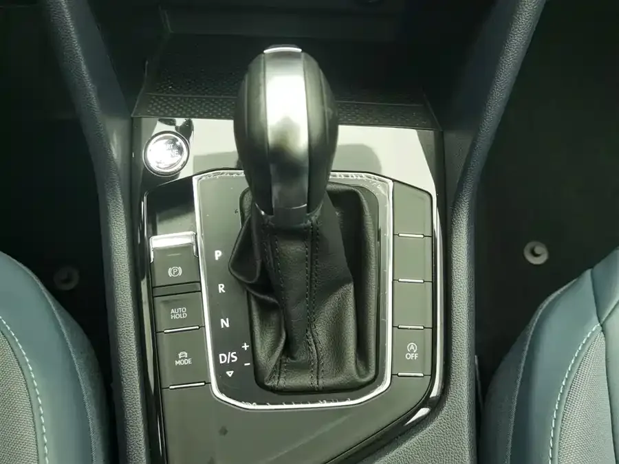 Volkswagen Tiguan (Tharu) Tuyue 2024 300TSI 2WD Full Moon Edition 2024 — миниатюра 4