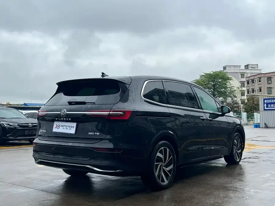Volkswagen Viloran Weiran 2022 380TSI Zunchi Edition 2022 — миниатюра 2
