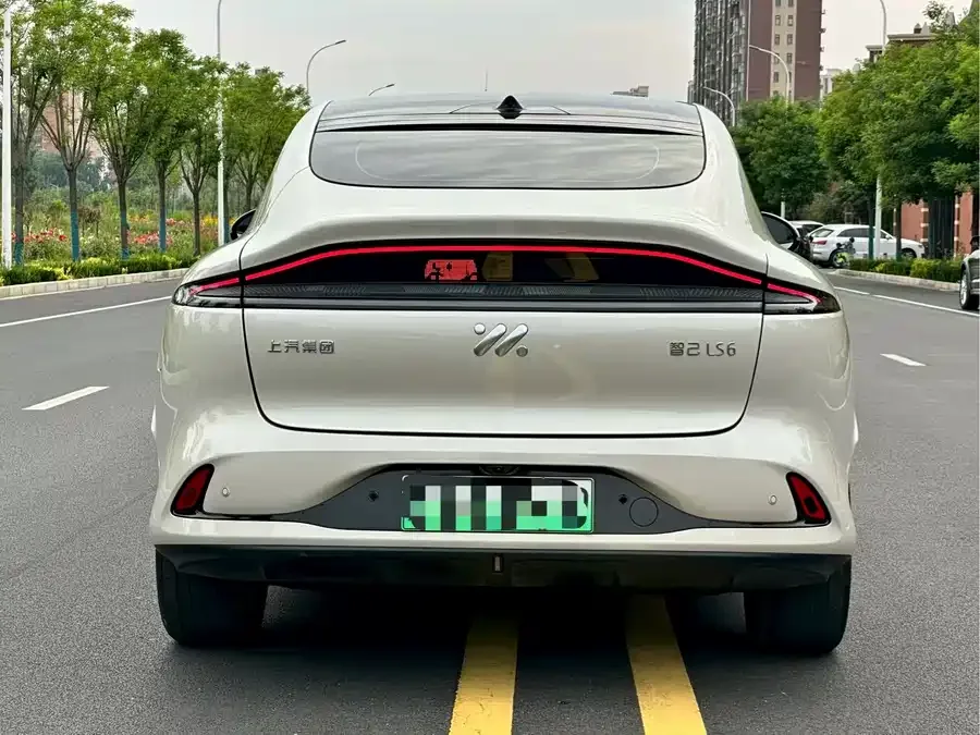 IM Motors LS6 Zhiji LS6 2025 Super Performance Lizard Smart Edition 2025 — миниатюра 5
