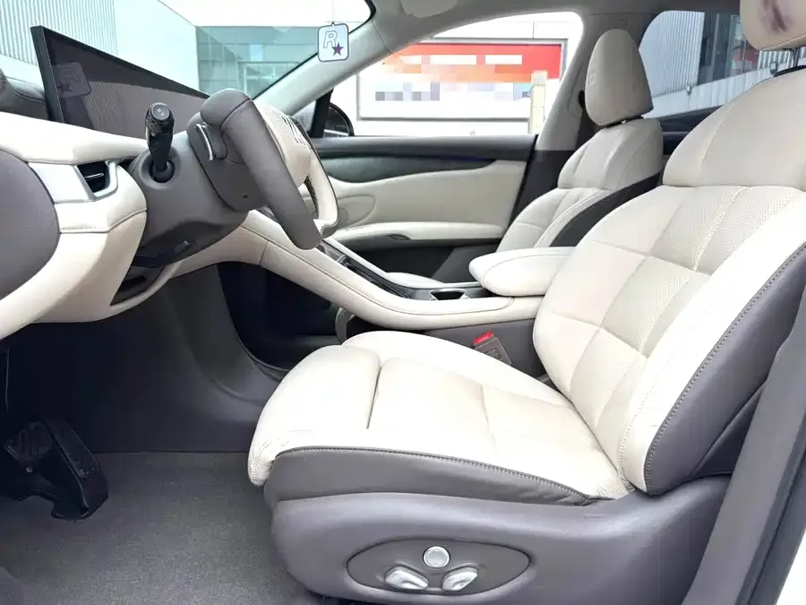 IM Motors LS6 Zhiji LS6 2023 Max Standard Edition 2024 — миниатюра 3