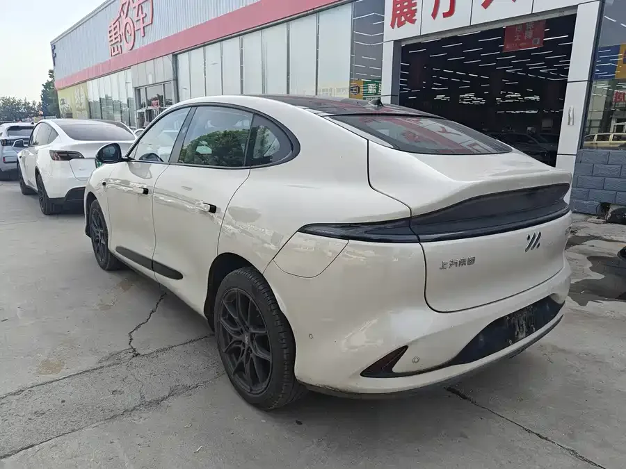 IM Motors LS6 Zhiji LS6 2023 Max Long Battery Edition 2023 — миниатюра 3