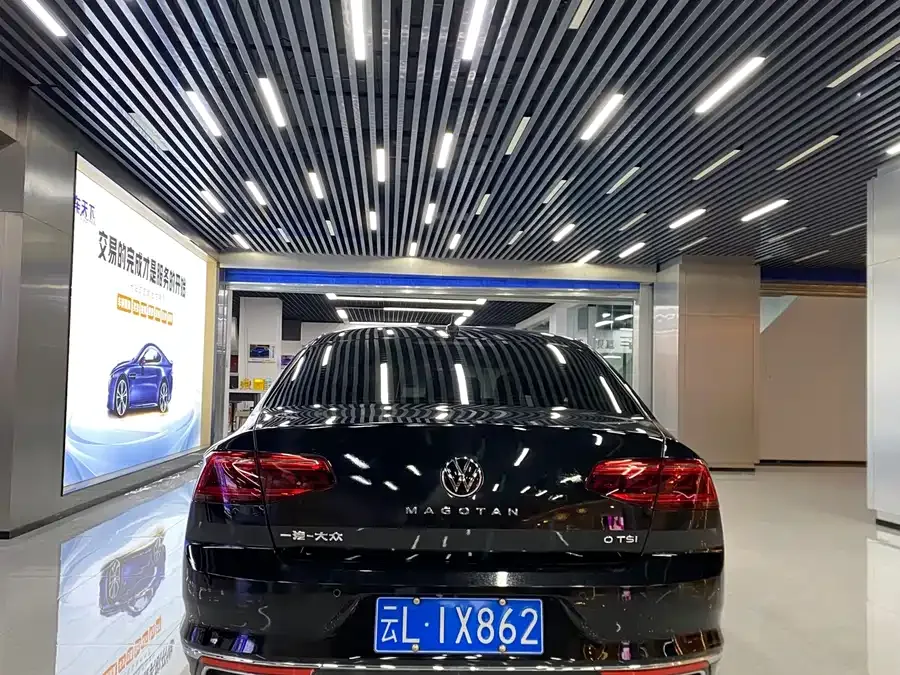 Volkswagen Magotan Magotan 2020 330TSI DSG Luxury Edition 2022 — миниатюра 5