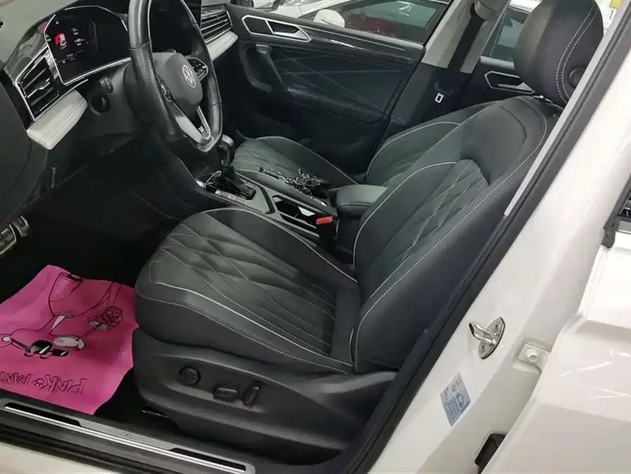 Volkswagen Tiguan L Tiguan L 2022 330TSI Automatic 2WD R-Line Enjoy Edition 2022 — миниатюра 3