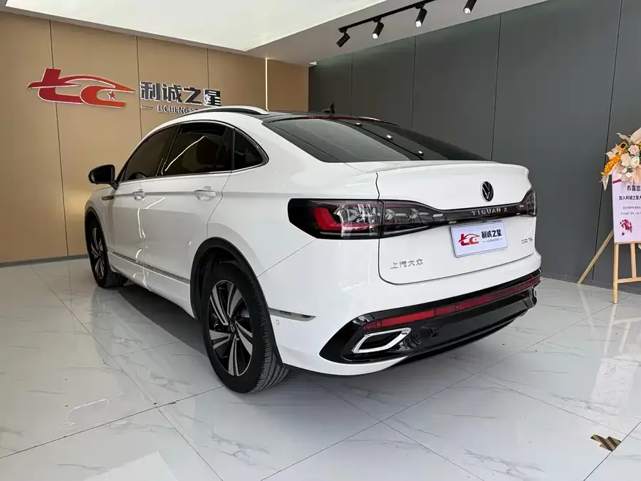 Volkswagen Tiguan X Tiguan X 2022 330TSI 2WD Flagship Edition 2023 — миниатюра 3