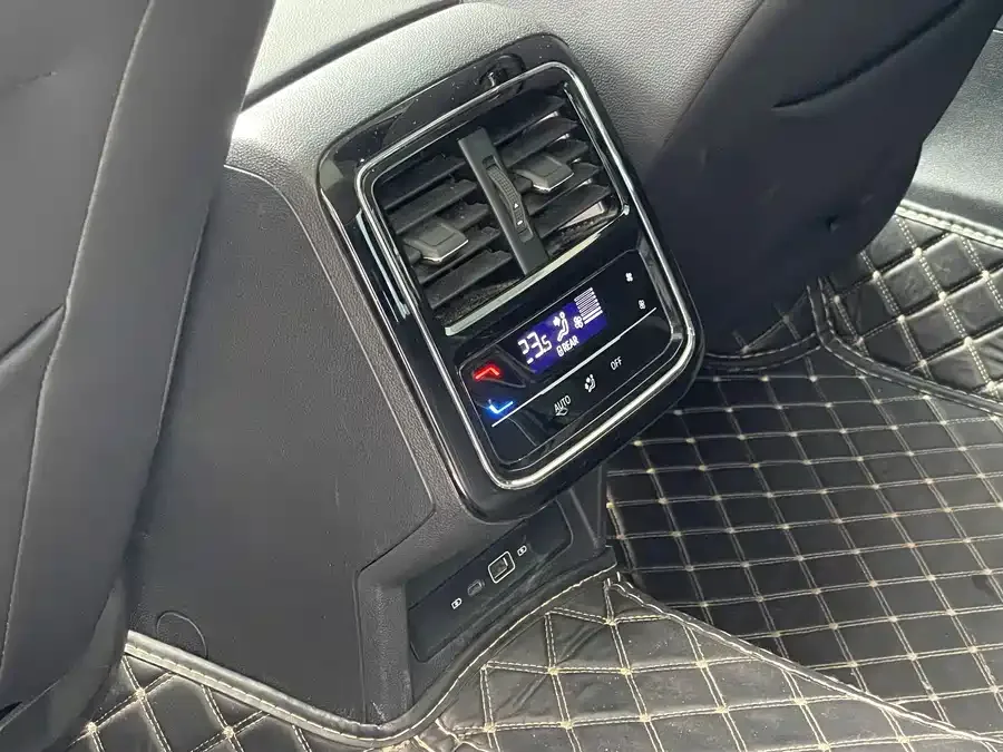 Volkswagen Passat Passat 2024 380TSI Longteng Edition 2024 — миниатюра 3