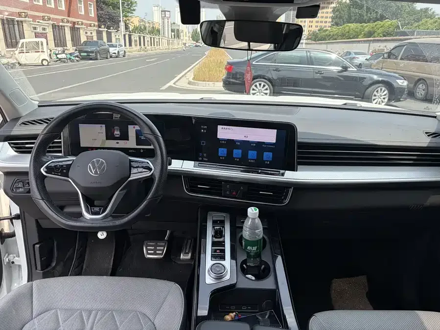 Volkswagen Tavendor 2024 Lanxun 380TSI 4WD R-Line Touring Edition 2024 — миниатюра 5