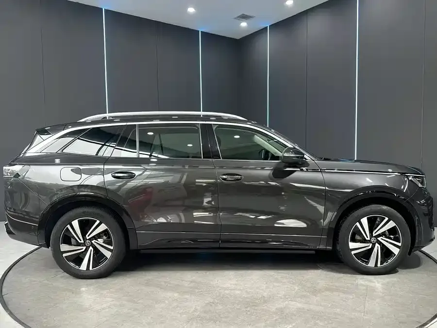 Volkswagen Tavendor 2024 Lanxun 380TSI 4WD R-Line Touring Edition 2024 — миниатюра 2