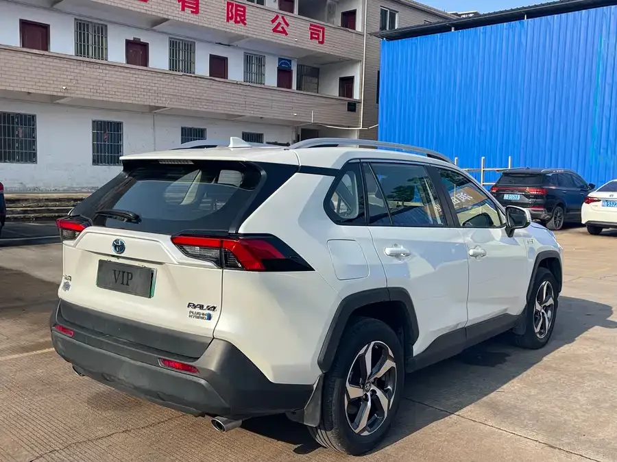 Toyota RAV4 Rongfang Hybrid E+ RAV4 Rongfang Dual Engine E+ 2021 2.5L 2WD Elite Pro 2022 — миниатюра 2