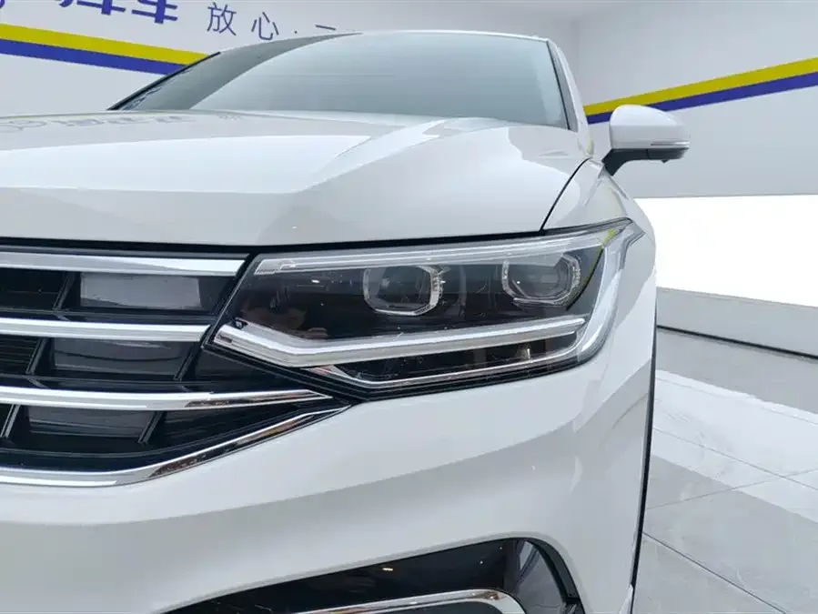Volkswagen Tiguan L Tiguan L 2022 330TSI Automatic 2WD R-Line Enjoy Edition 2022 — миниатюра 5