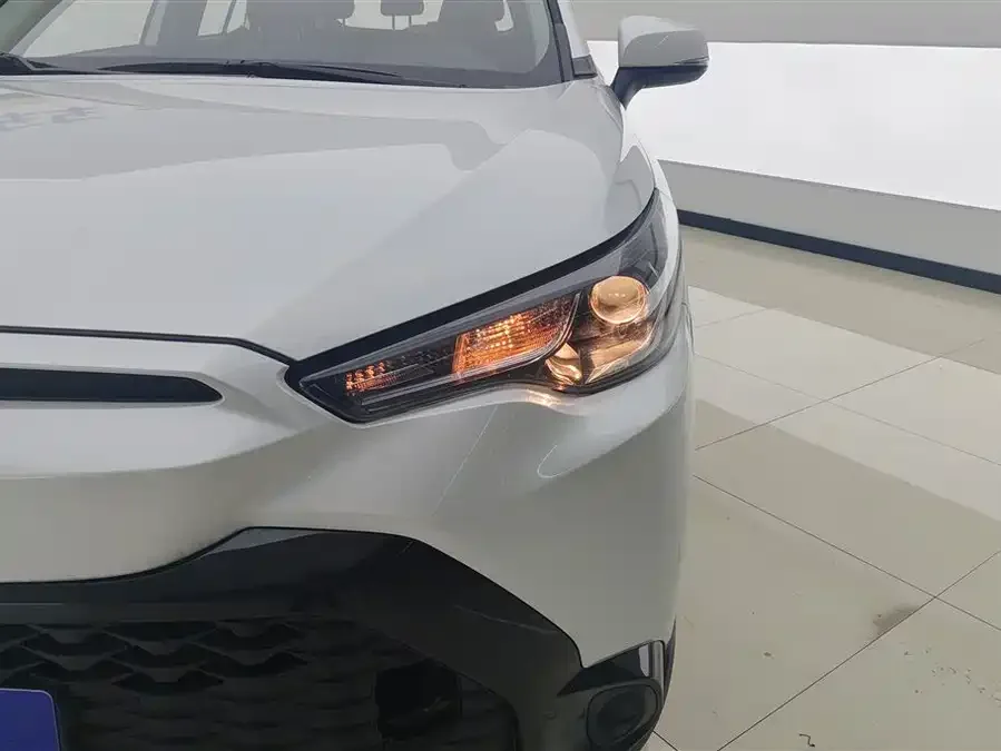 Toyota Frontlander Fenglanda 2024 2.0L CVT Leading Plus Edition 2026 — миниатюра 2