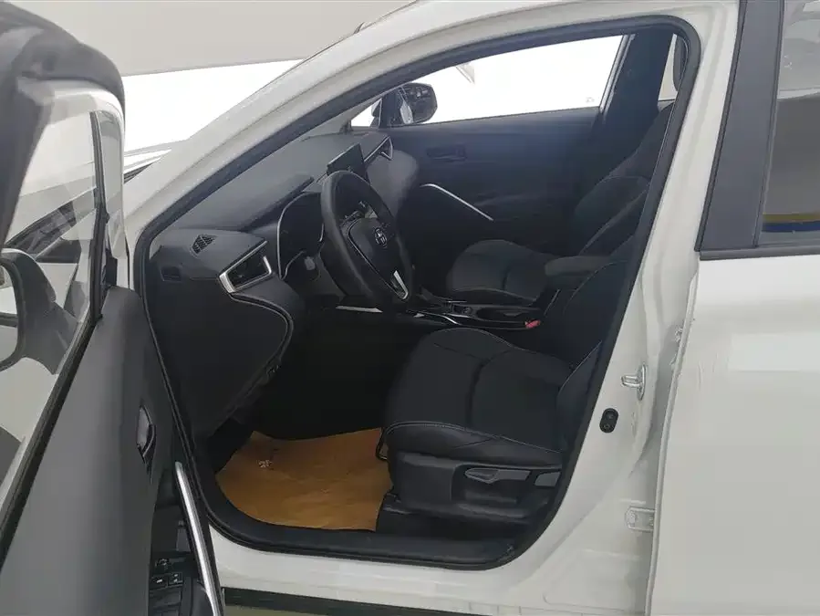 Toyota Frontlander Fenglanda 2024 2.0L CVT Leading Plus Edition 2026 — миниатюра 3