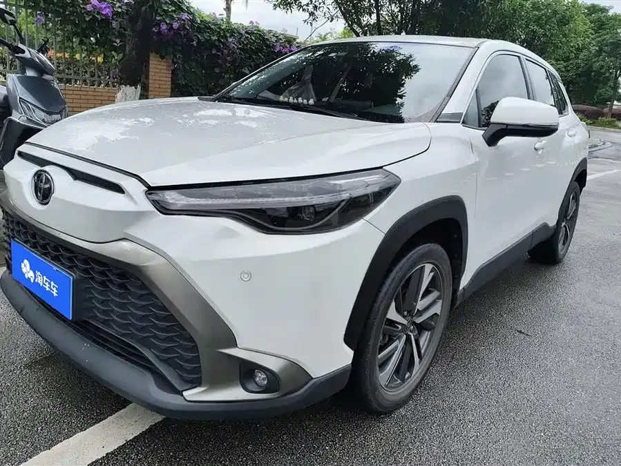 Toyota Frontlander Fenglanda 2022 2.0L CVT Luxury PLUS Edition 2023 — фото 1, купить с доставкой в Москву
