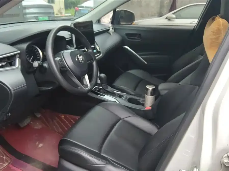 Toyota Frontlander Fenglanda 2022 2.0L CVT Elite Edition 2022 — миниатюра 3