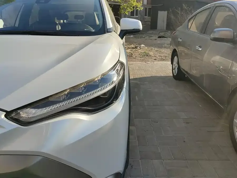Toyota Frontlander Fenglanda 2022 2.0L CVT Luxury PLUS Edition 2022 — миниатюра 5