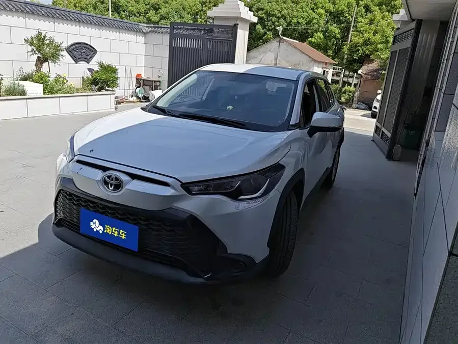 Toyota Frontlander 2023
