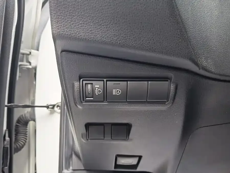 Toyota Corolla Corolla Ruifang 2022 2.0L Deluxe Edition 2022 — миниатюра 4