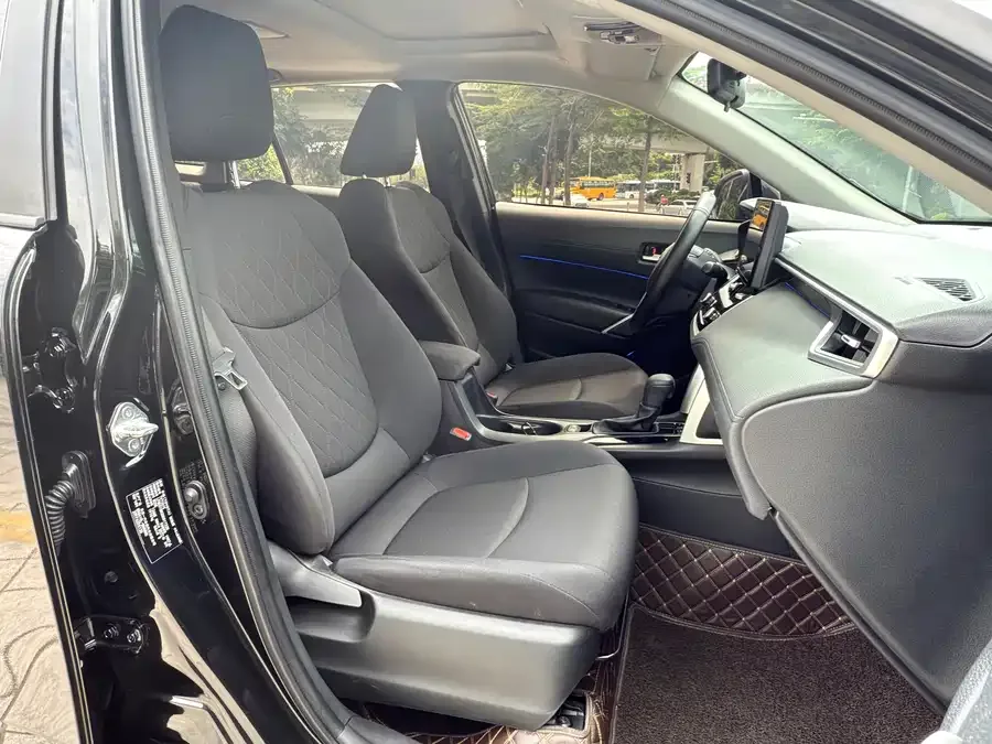 Toyota Corolla Corolla Ruifang 2022 2.0L Deluxe Edition 2022 — миниатюра 3