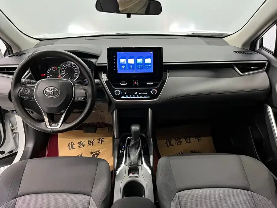 Toyota Frontlander Fenglanda 2022 2.0L CVT Elite Edition 2022 — миниатюра 3