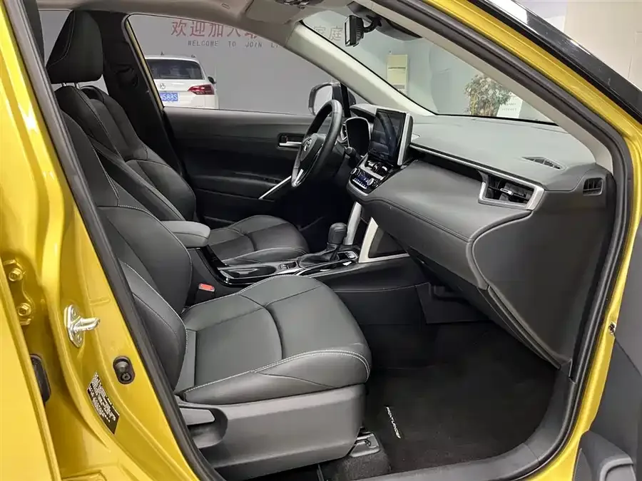 Toyota Frontlander Fenglanda 2022 2.0L CVT Luxury PLUS Edition 2022 — миниатюра 4
