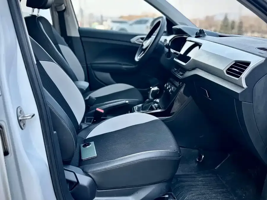 Volkswagen Tacqua Tanying 2021 200TSI DSG Yuezhi Connected Edition 2022 — миниатюра 4