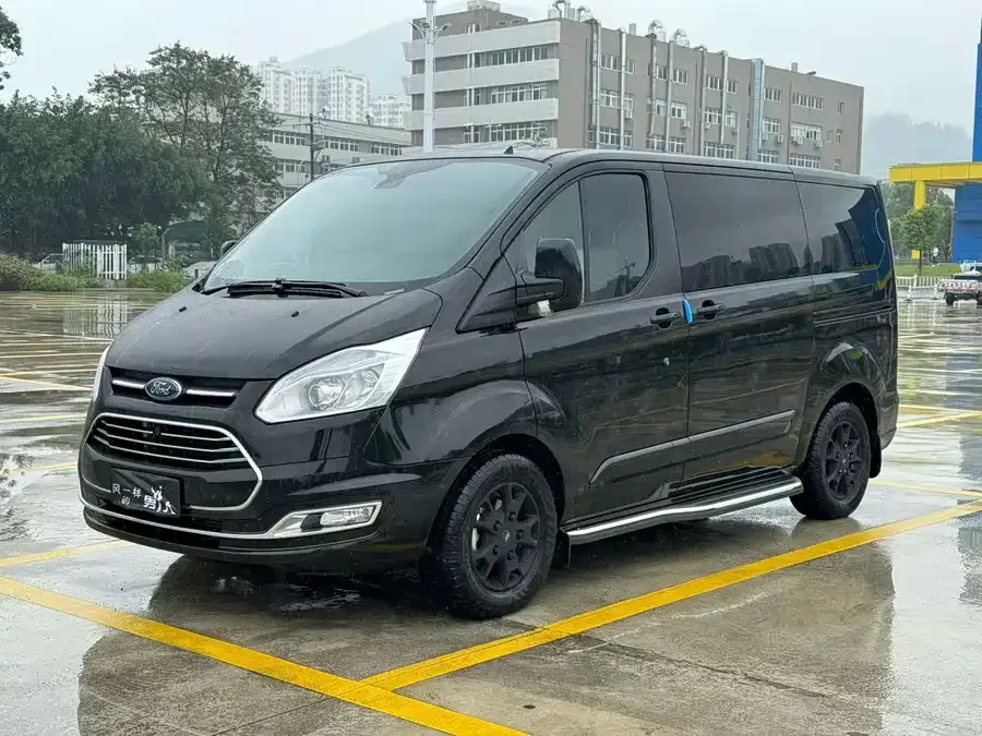 Ford Tourneo Tourneo 2020 2.0T Automatic Elite Edition National VI 2022 — фото 1, купить с доставкой в Москву