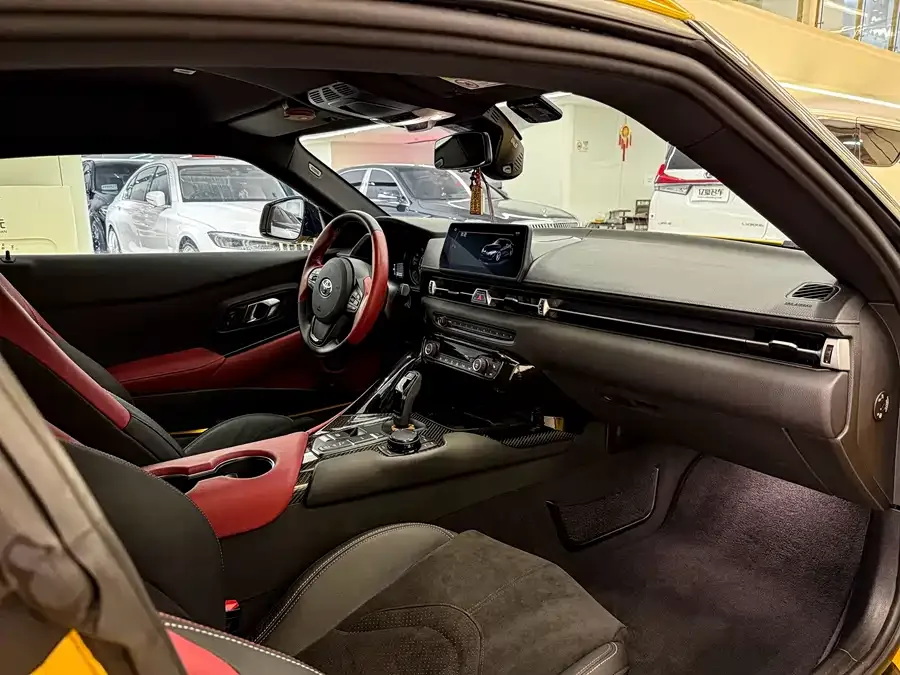 Toyota Supra Supra 2022 facelift GR SUPRA 3.0T standard model 2024 — миниатюра 4