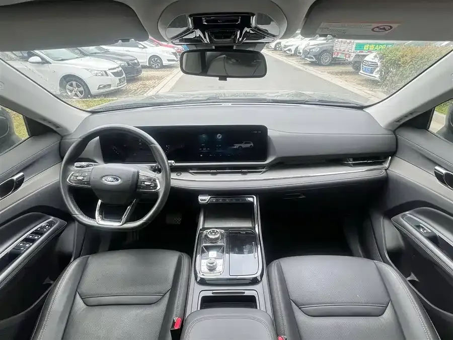 Ford Lingrui 2023 EcoBoost 170 Platinum Edition 2023 — миниатюра 2