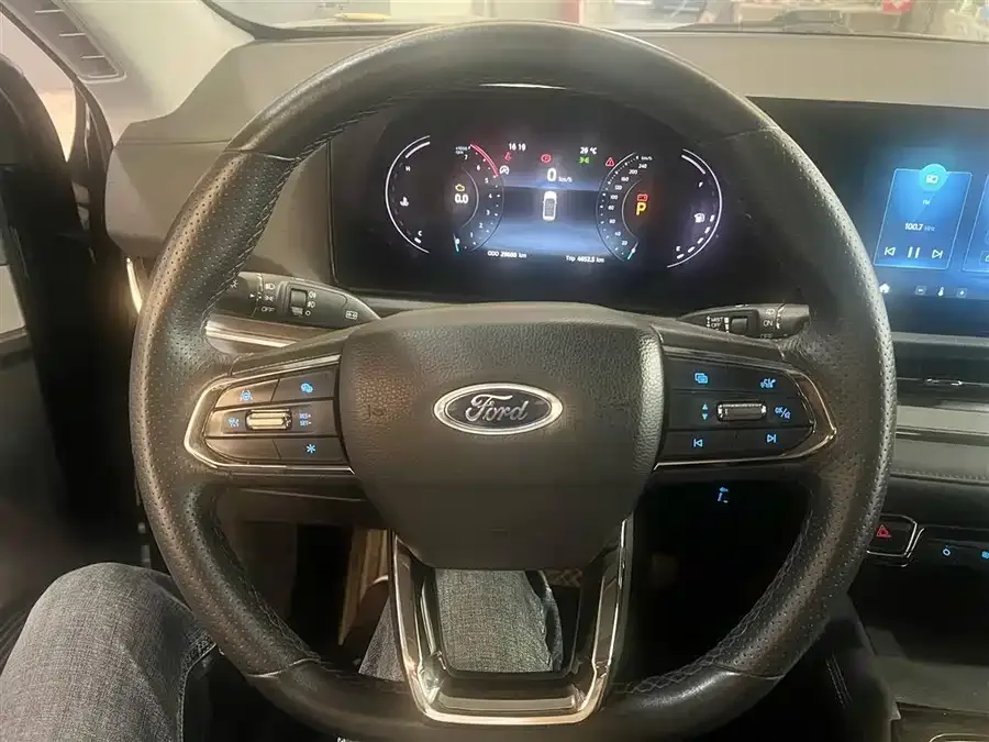 Ford Lingrui 2023 EcoBoost 170 Platinum Edition 2023 — миниатюра 3