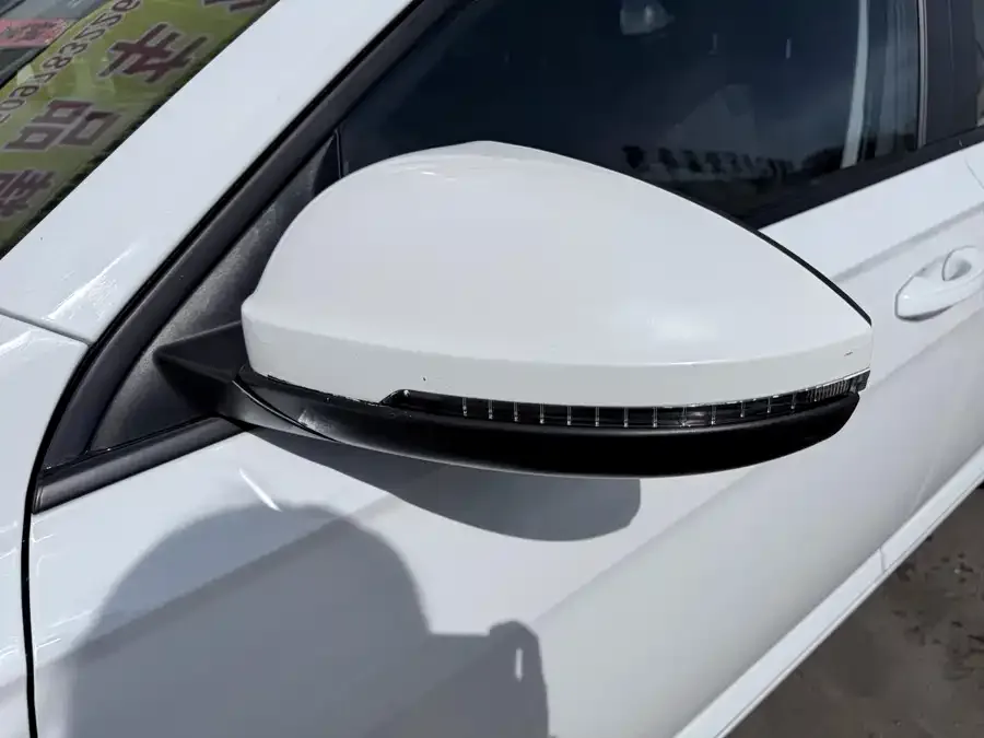 Volkswagen Lavida Lavida 2023 1.5L automatic Deyi version 2022 — миниатюра 2