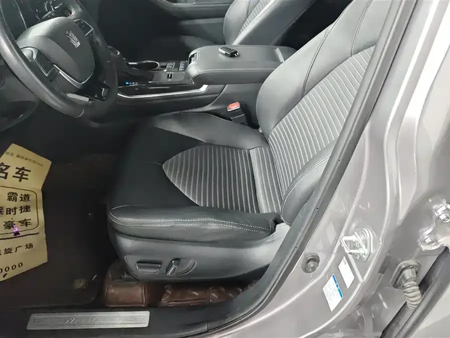 Toyota Crown Land Crown Land 2022 2.5L HEV 4WD Premium Edition 2022 — миниатюра 3