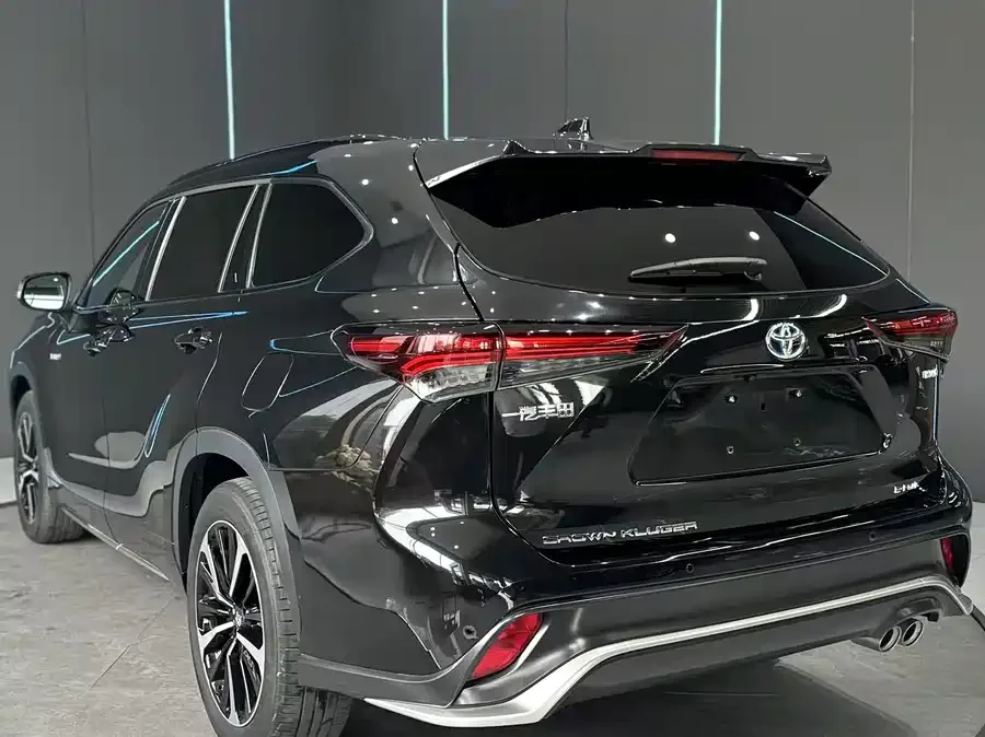 Toyota Crown Land Crown Land 2024 2.5L HEV 4WD Premium Edition 2024 — миниатюра 5