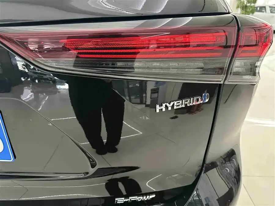 Toyota Crown Land Crown Land Release 2023 2.5L HEV 4WD Premium Edition 2024 — миниатюра 4