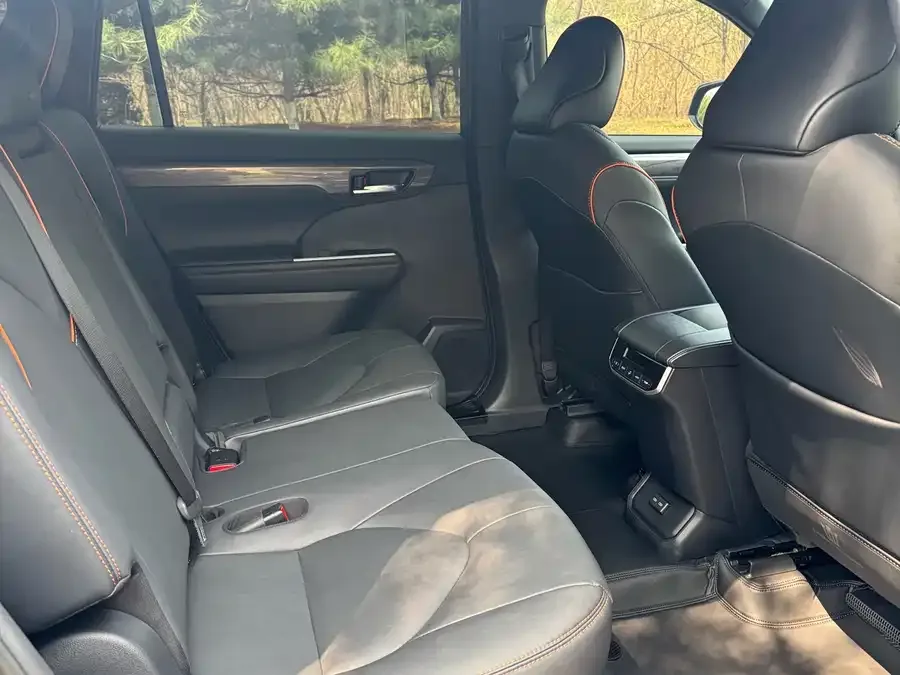 Toyota Crown Land Crown Land Release 2024 2.0T 4WD Jinyao Edition 2025 — миниатюра 3