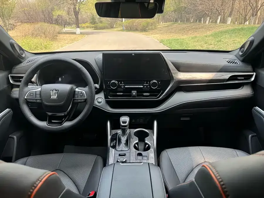 Toyota Crown Land Crown Land Release 2024 2.0T 4WD Jinyao Edition 2025 — миниатюра 5
