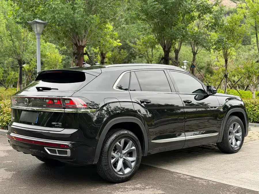 Volkswagen Teramont 2024 Touron Touron X 380TSI 4WD Luxury Edition 2024 — миниатюра 2