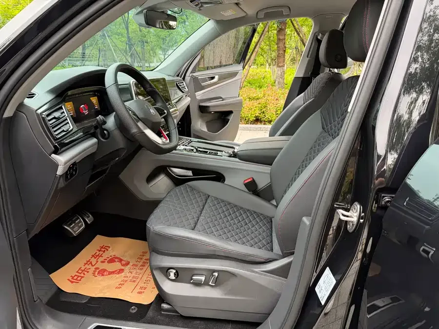 Volkswagen Teramont 2024 Touron Touron X 380TSI 4WD Luxury Edition 2024 — миниатюра 4