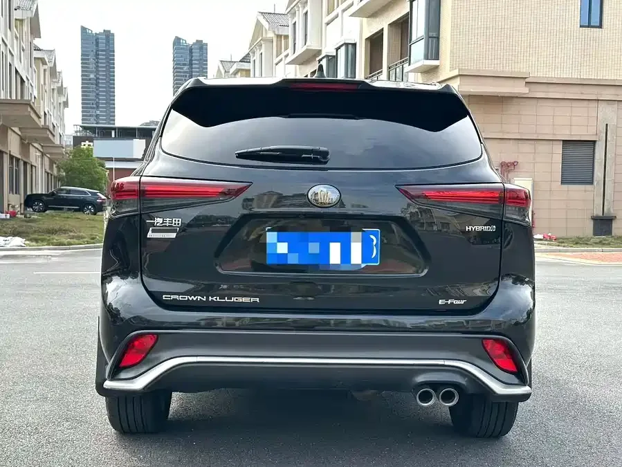 Toyota Crown Land Crown Land Release 2023 2.5L HEV 4WD Premium Edition 2023 — миниатюра 3