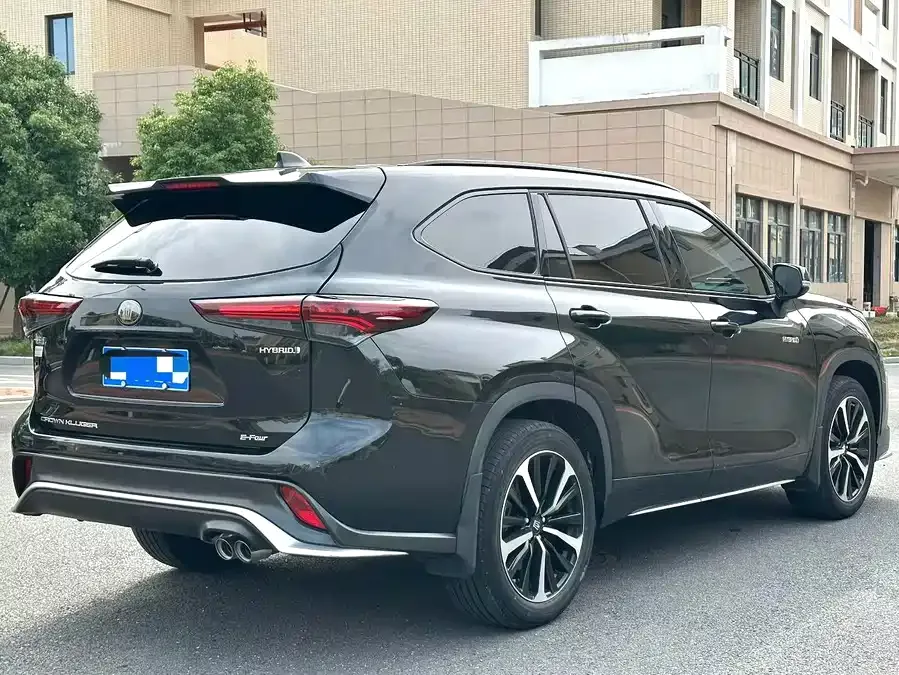 Toyota Crown Land Crown Land Release 2023 2.5L HEV 4WD Premium Edition 2023 — миниатюра 5
