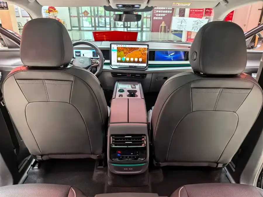 Volkswagen Teramont 2025 Touron Pro 450TSI 4WD Vertical and Horizontal Edition 2025 — миниатюра 4