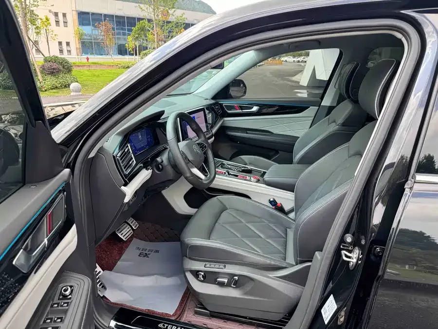 Volkswagen Teramont 2023 Touron 530 V6 4WD flagship version 2024 — миниатюра 2