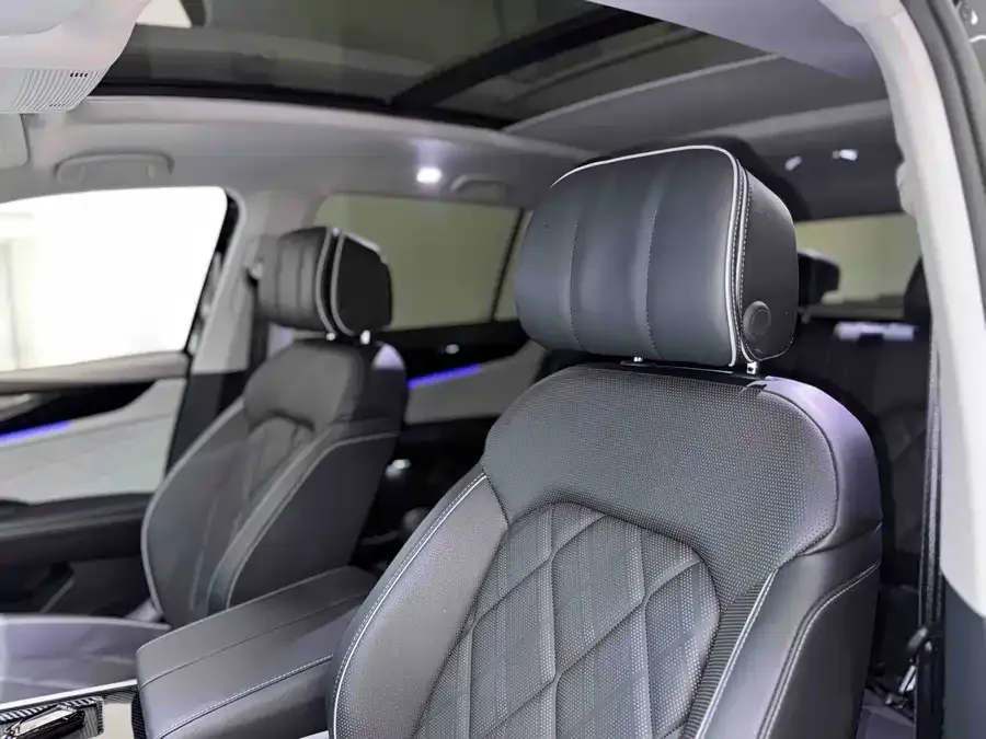Volkswagen Teramont 2023 Touron 530 V6 4WD flagship version 2024 — миниатюра 3