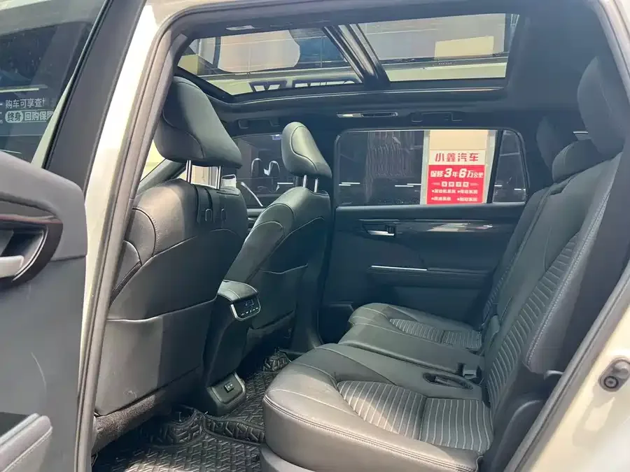 Toyota Crown Land Crown Land 2023 2.5L HEV 4WD Deluxe Edition 2023 — миниатюра 3