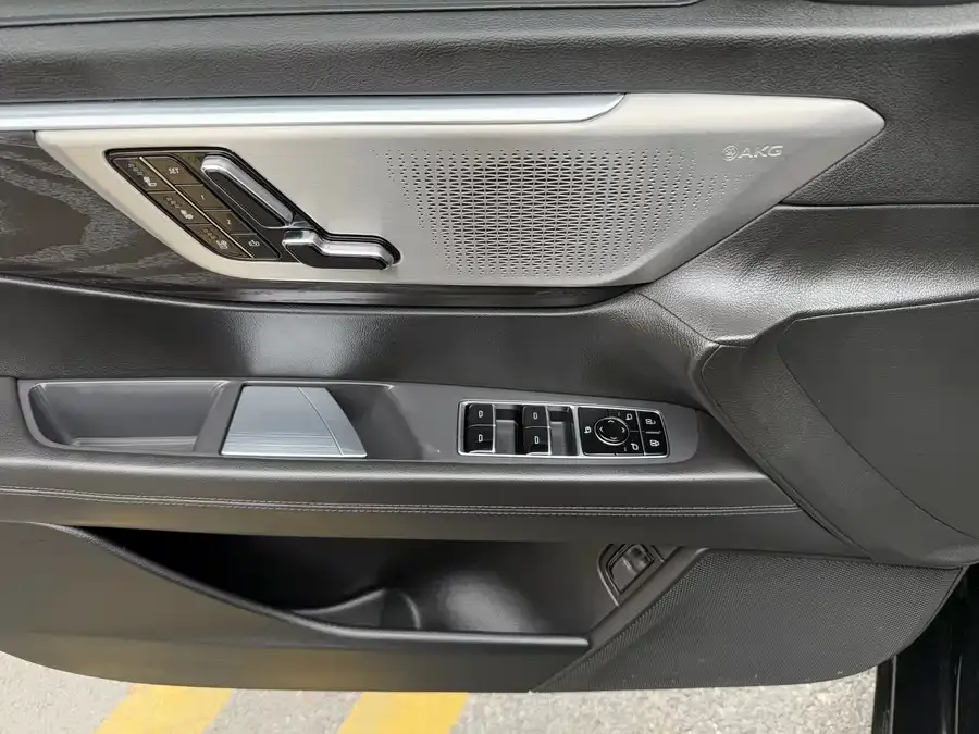 Cadillac CT6 2023 28T Luxury Edition 2023 — миниатюра 4