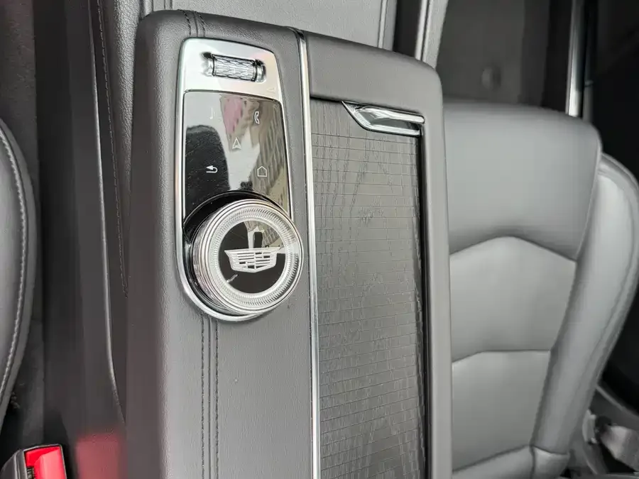 Cadillac CT6 2023 28T Luxury Edition 2023 — миниатюра 5