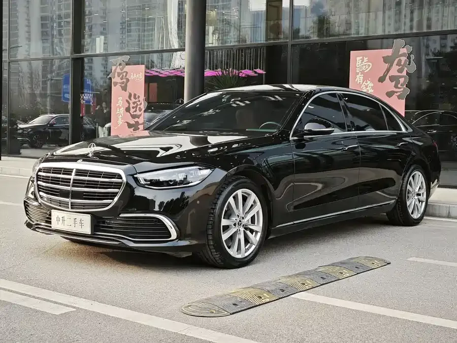 Mercedes-Benz S-Класс 2023