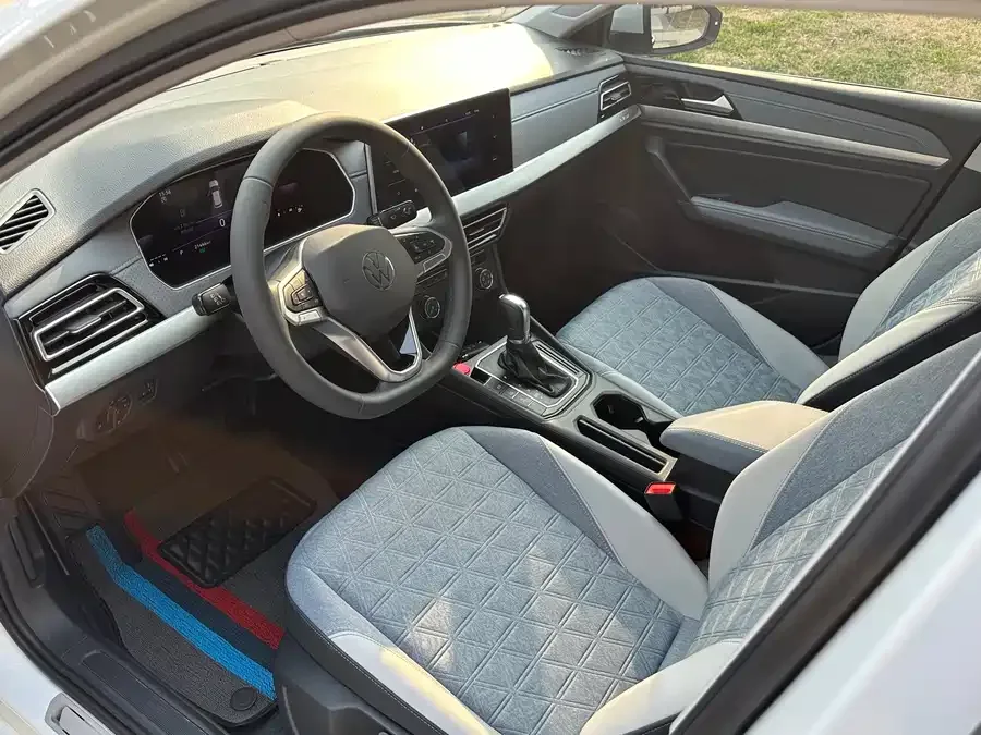 Volkswagen Lavida Lavida 2024 1.5L Automatic Full Edition 2024 — миниатюра 3